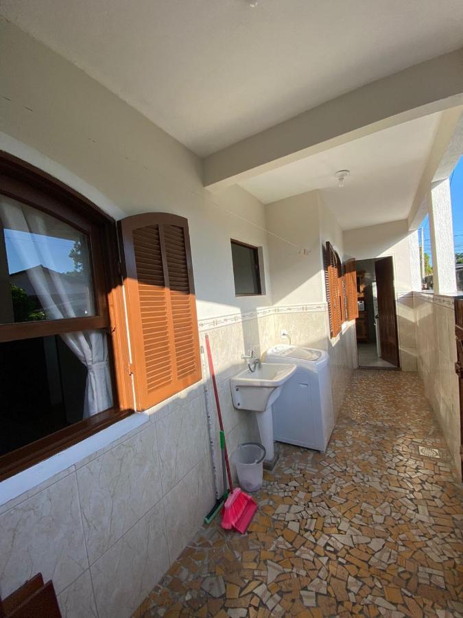 Casa Aconchegante A 400M Da Praia Da Tartaruga - Ar Condicionado - Wifi 450Mb - Netflix - Cozinha Completa - Garagem Rio das Ostras Bagian luar foto